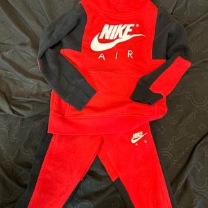 Boys Nike sweatsuit